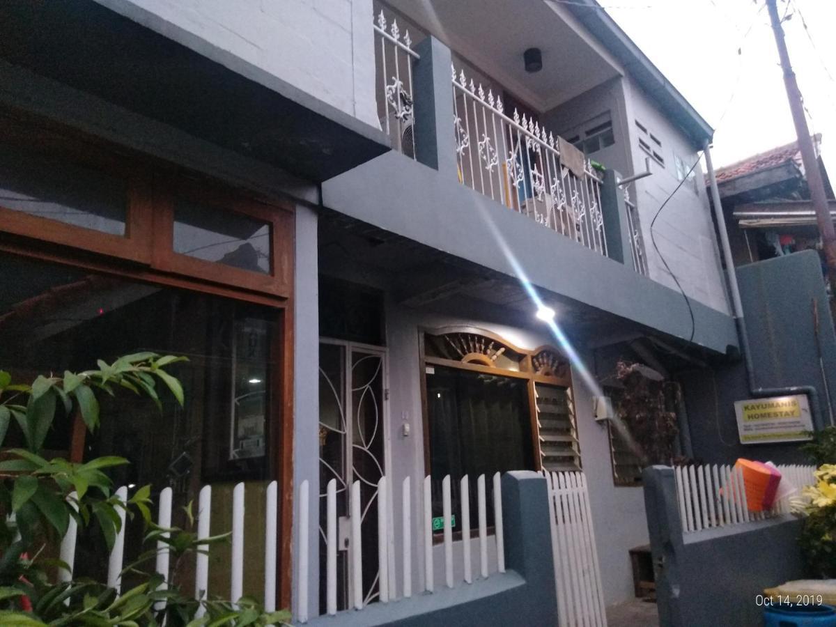 Spot On 2033 Kayumanis Homestay Syariah ジャカルタ エクステリア 写真
